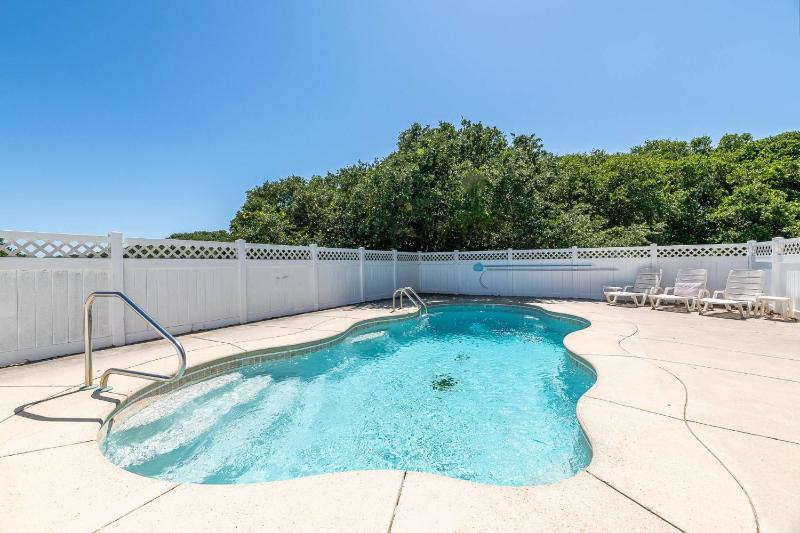 Shore-ly Blessed - Corolla Whalehead 900 Ft to Beach Pool Hot Tub Ocean Views Pets OK Dog Run Area - image 30