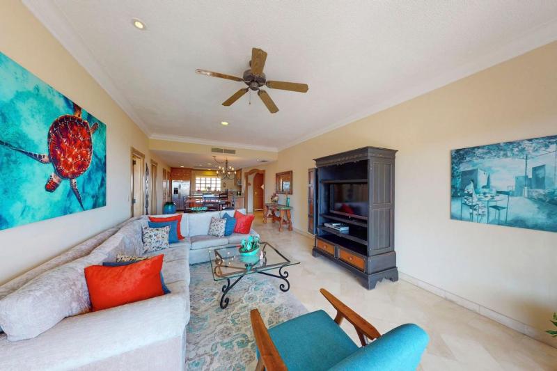 Beachfront Ocean View Top Floor Medano Beach - image 13