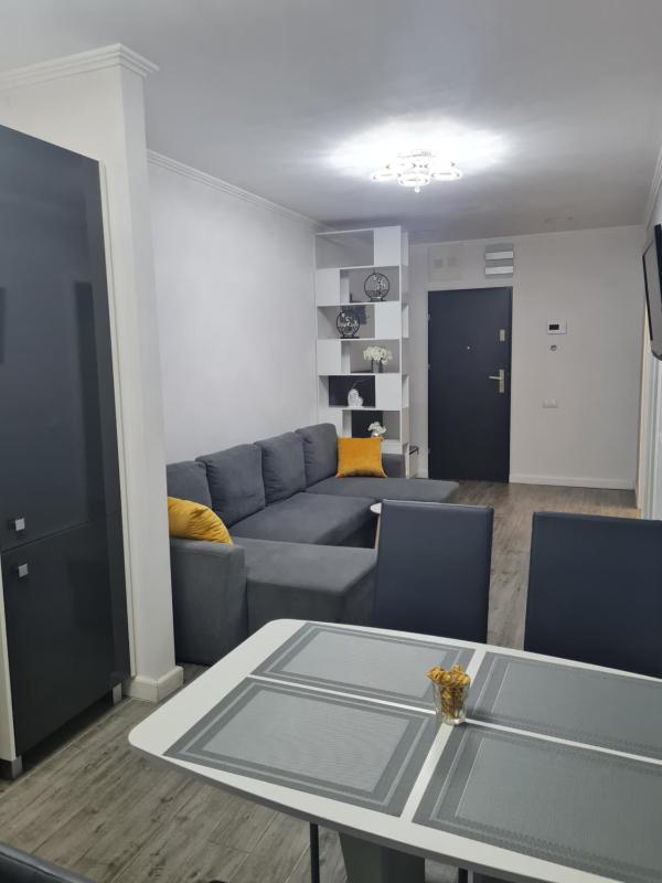 Glam Apartament Oradea - image 10