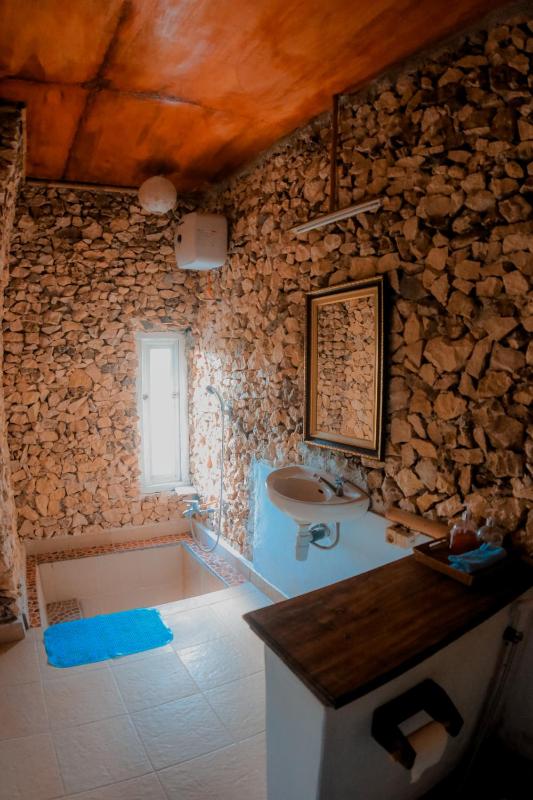Annaya House - image 12