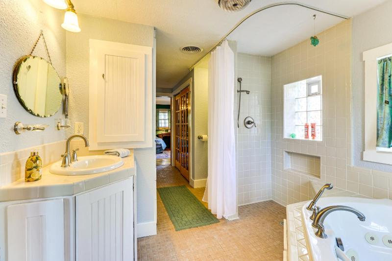 Walk to Mueller Lake Park! Home w/ Patio & Yard - image 5