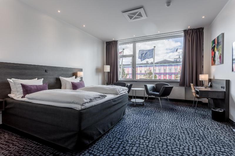 Superior King Room image 1