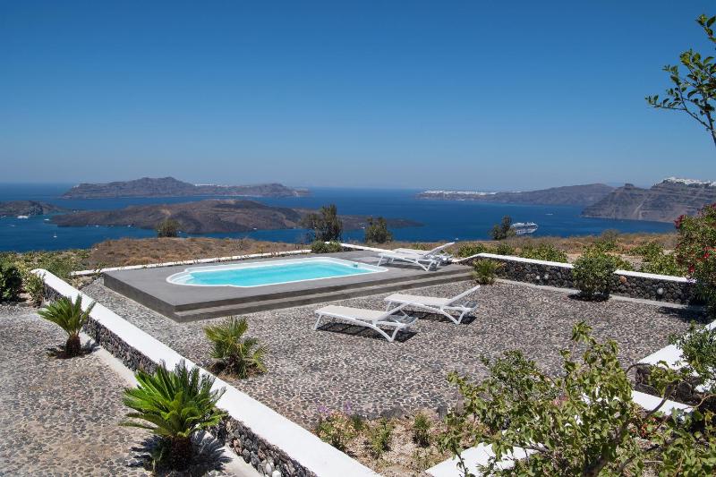 Two Bedroom Villa T with Private Pool and Sunet View image 3