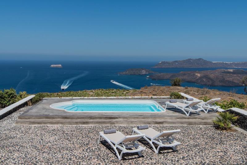 Two Bedroom Villa T with Private Pool and Sunet View image 3