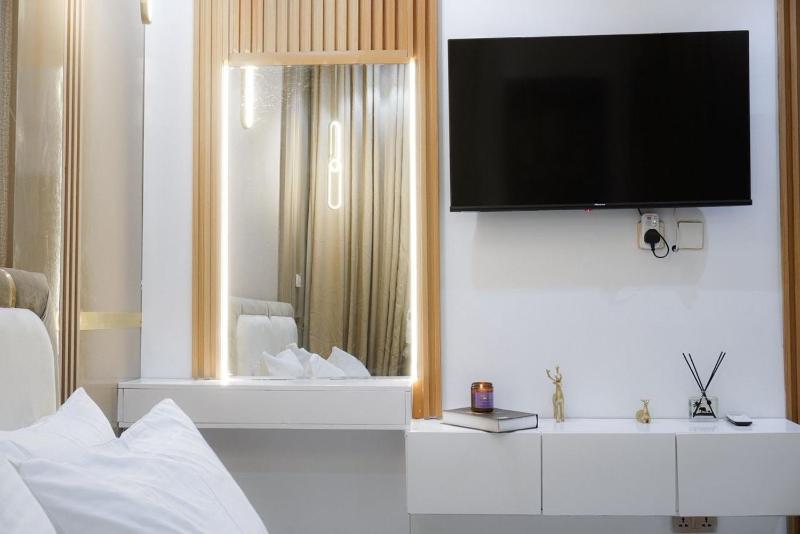 Premium - image 16