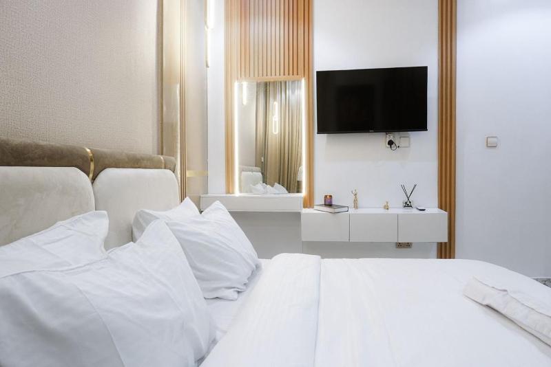 Premium - image 13