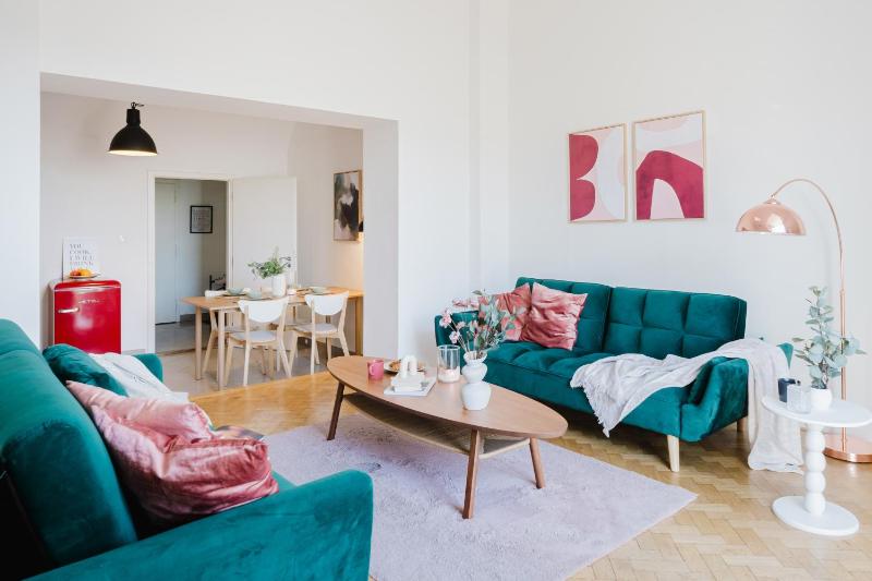 Prague Days - Loft with Terrace and Prague Castle View by Vltava River in Smíchov - image 15