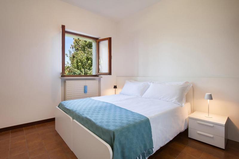 Apartment Noon - image 7