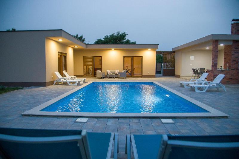 Luxury Villa G Residency - image 12