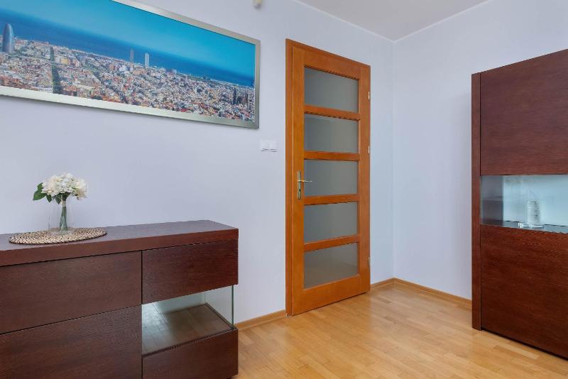 Sea Towers Apartament z Widokiem na Morze 3 Sypialnie i 2 Balkony by Noclegi Renters - image 8