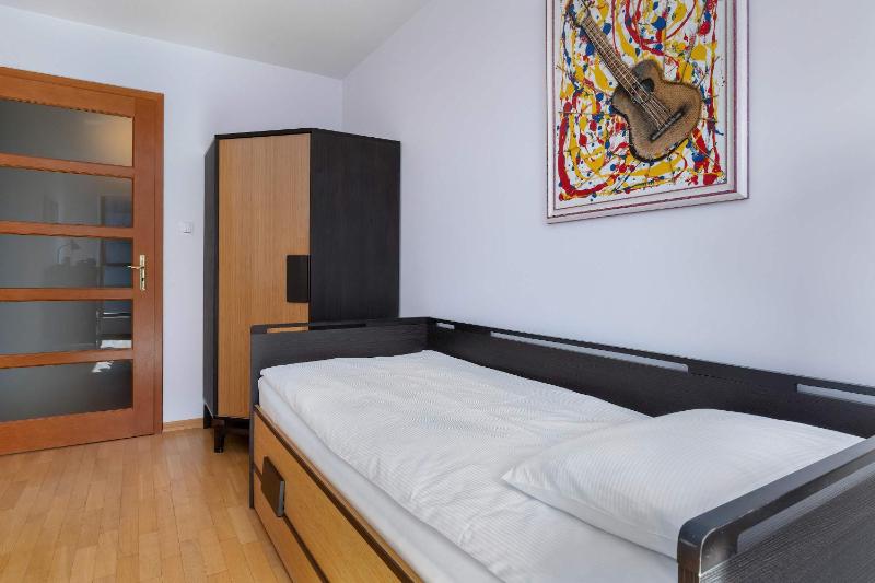 Sea Towers Apartament z Widokiem na Morze 3 Sypialnie i 2 Balkony by Noclegi Renters - image 31