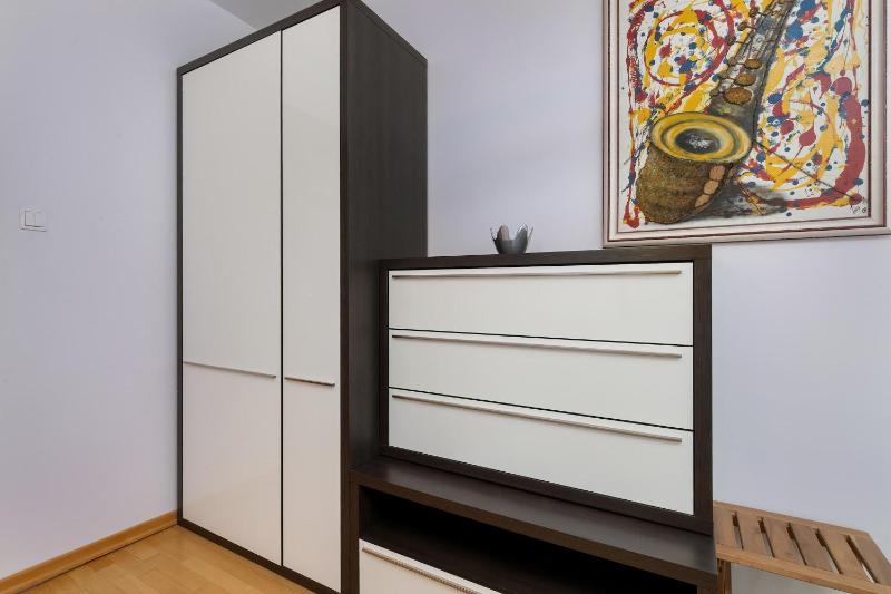 Sea Towers Apartament z Widokiem na Morze 3 Sypialnie i 2 Balkony by Noclegi Renters - image 26