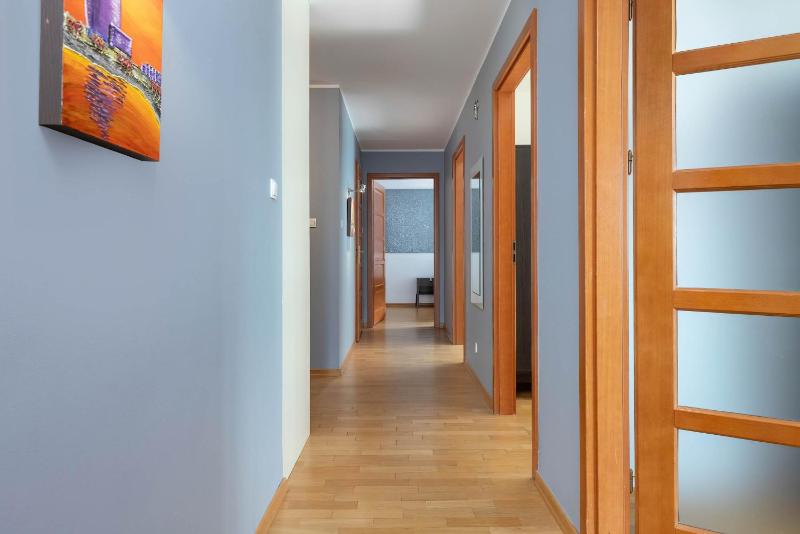 Sea Towers Apartament z Widokiem na Morze 3 Sypialnie i 2 Balkony by Noclegi Renters - image 16