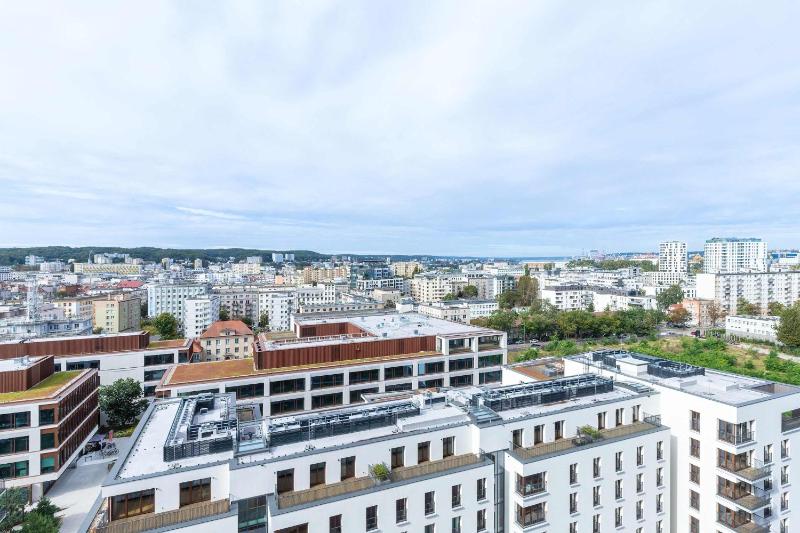 Sea Towers Apartament z Widokiem na Morze 3 Sypialnie i 2 Balkony by Noclegi Renters - image 37