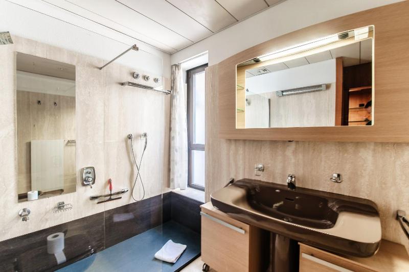 Yamina Luxury Apartment by Quokka 360 - Next to Lido di Lugano - image 35