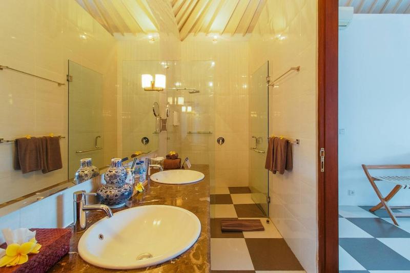 Private 2 Br Pool Villa 400m to Beach Sleeps 4 - image 21