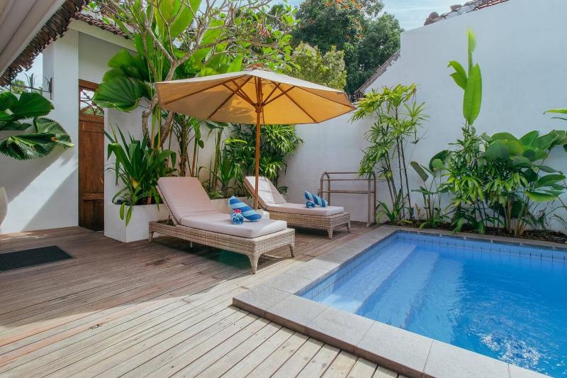Private 2 Br Pool Villa 400m to Beach Sleeps 4 - image 2