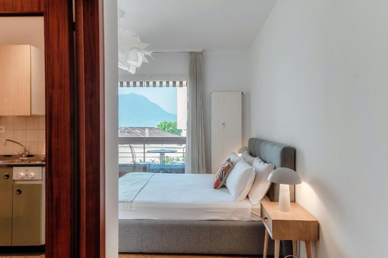 Vinorum Studio by Quokka 360 - Cozy and Sunny Studio with Balcony - image 15