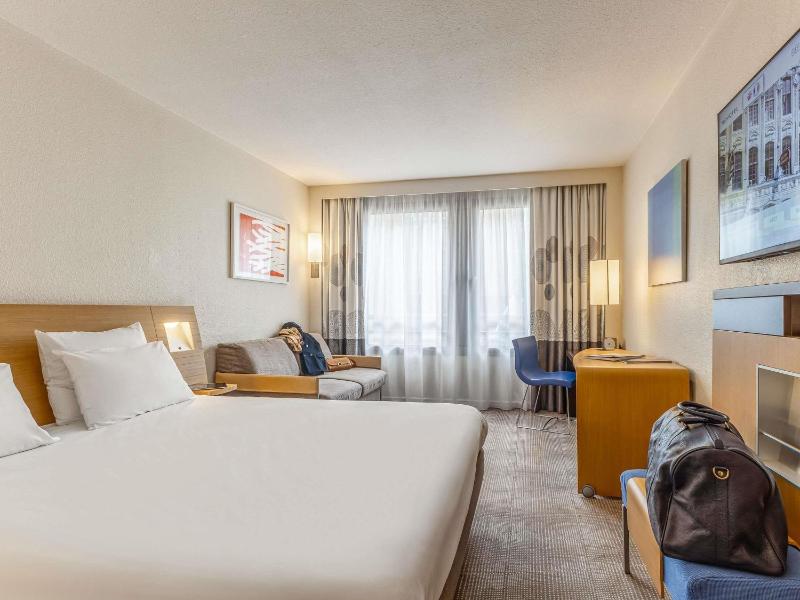 Novotel Lille Centre Gares - image 4