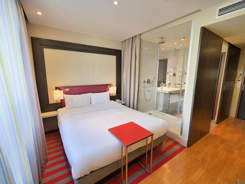 Mercure Warszawa Grand - image 12