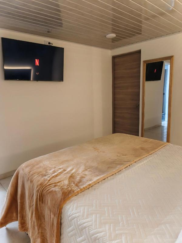 Alojamiento Hotel The hive suite - image 6