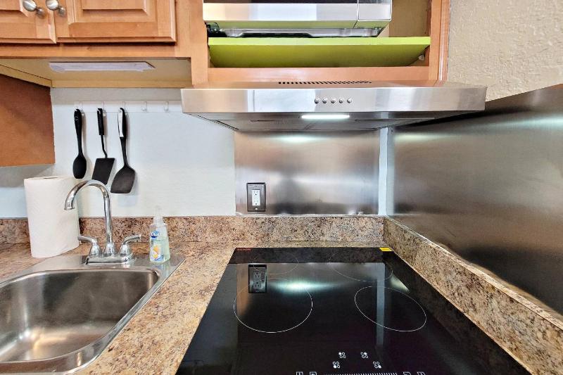 Pirates Cove Condo Unit #401 - image 13