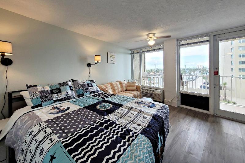 Pirates Cove Condo Unit #401 - image 25