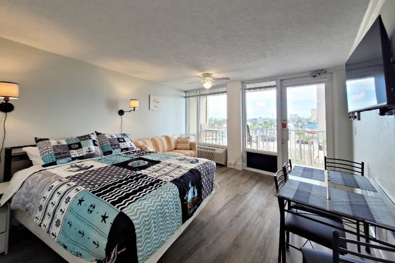 Pirates Cove Condo Unit #401 - image 33
