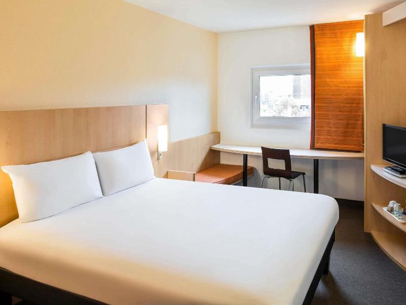 ibis Leeds Centre - image 22