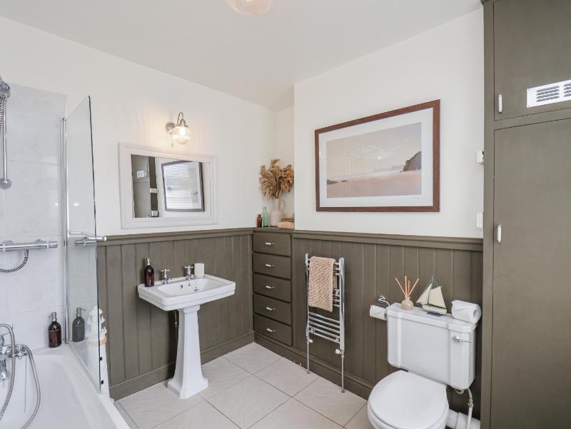 Launcher's Cottage - image 5