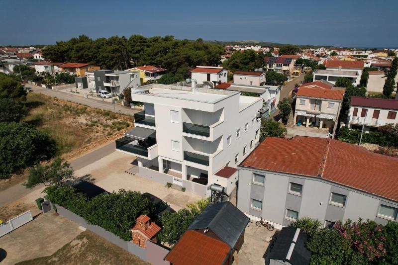 Apartments with parking space Vir - 12692 - image 37