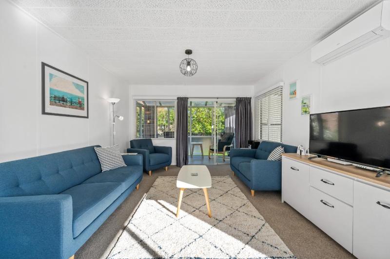 Huia Cottage - Taupo Holiday Home - image 3