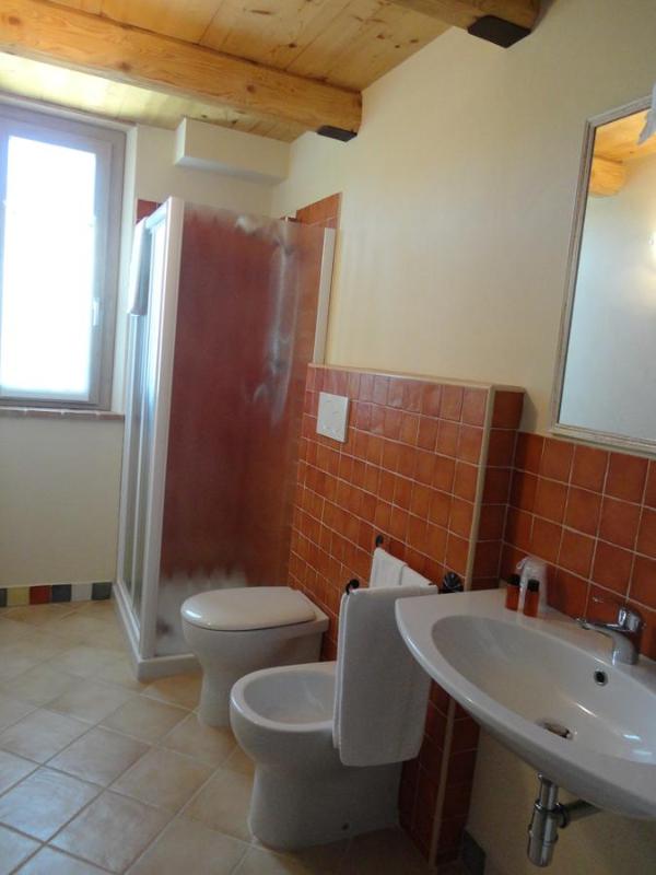 Deluxe Triple Room image 2