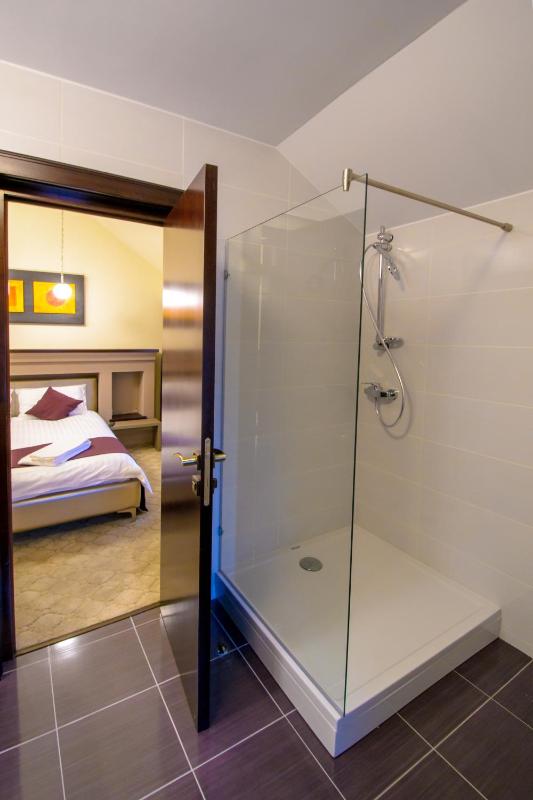 Double Room image 2