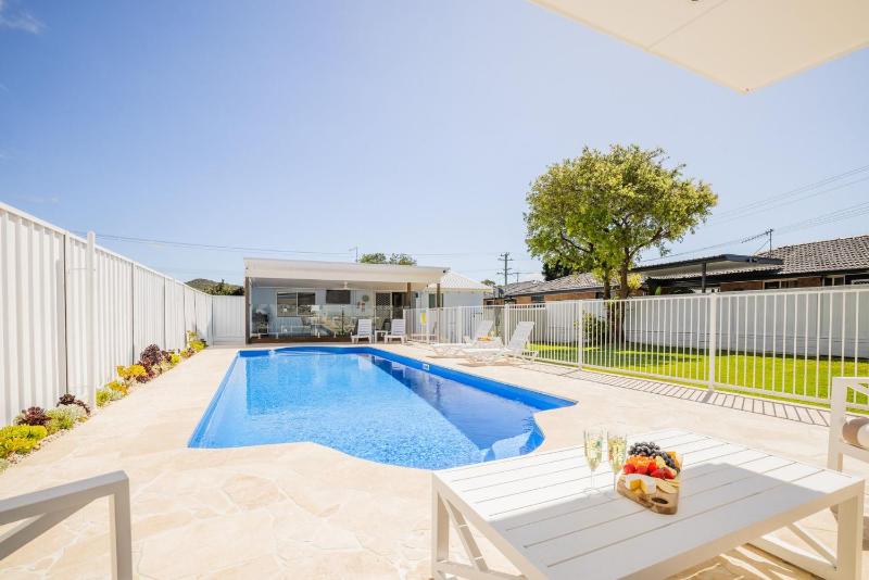 Shoal Shack 72 72 Tomaree Rd - Pool Pet Friendly Wi-Fi Air Con Linen - image 26