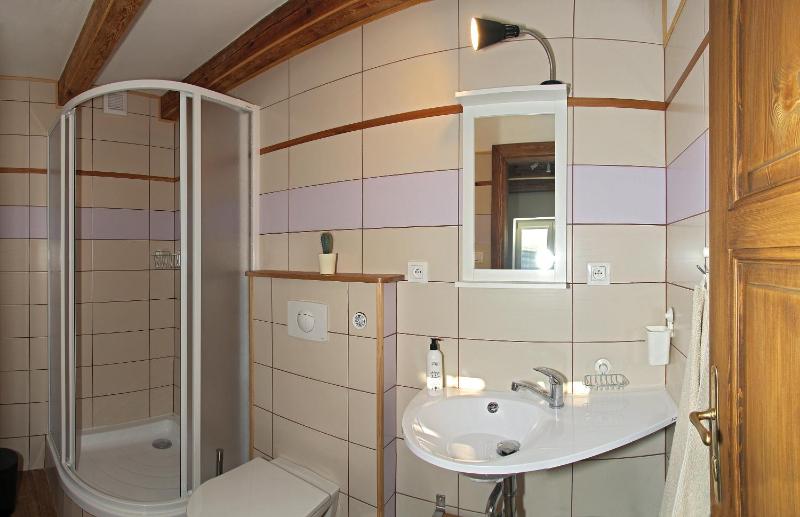 Double Room with Extra Bed image 2