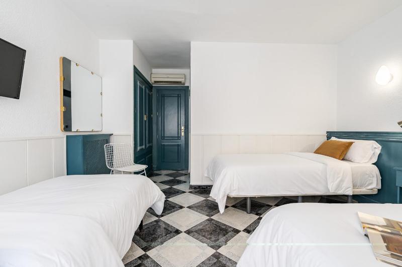 Hotel Agur - image 7