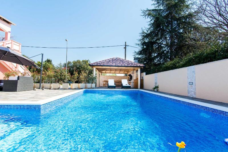 Holiday Home Lolita with pool - image 31