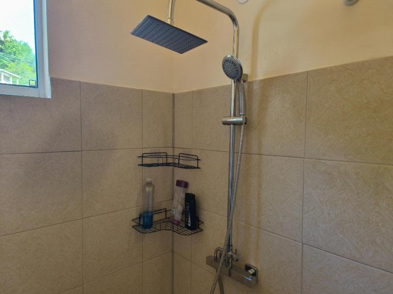 Sea View Guest Apt - image 8