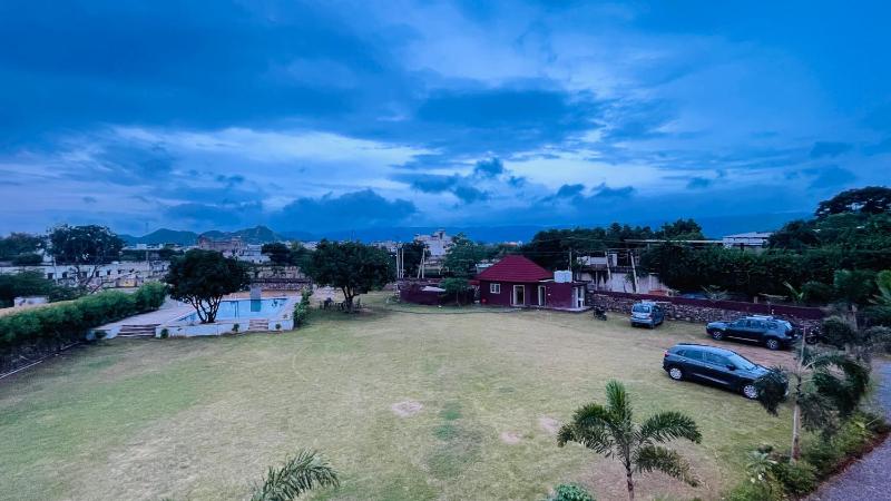 Redberry Resort Pushkar - image 2