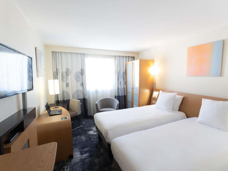 Novotel Nantes Centre Bord de Loire - image 19