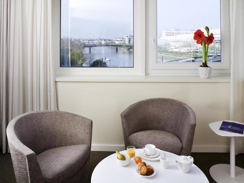 Novotel Nantes Centre Bord de Loire - image 34