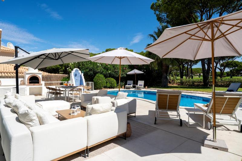 Villa Cyan by SAPvillas - image 26
