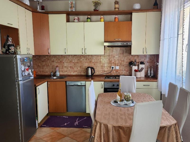 Apartments with parking space Kastel Stari Kastela - 24406 - image 16