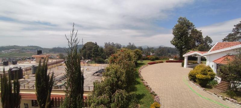 OOTY LIMRA HOLIDAY INN cottage - image 14