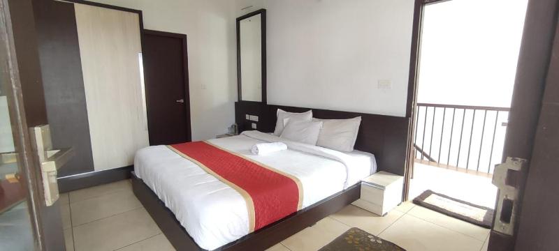 OOTY LIMRA HOLIDAY INN cottage - image 15