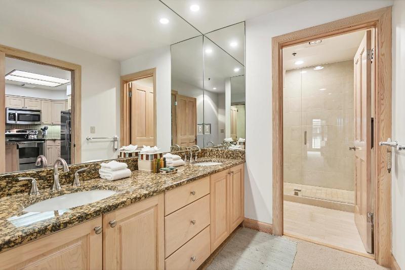 Royal Plaza at Deer Valley Resort - One Bedroom Condo #302 - image 18