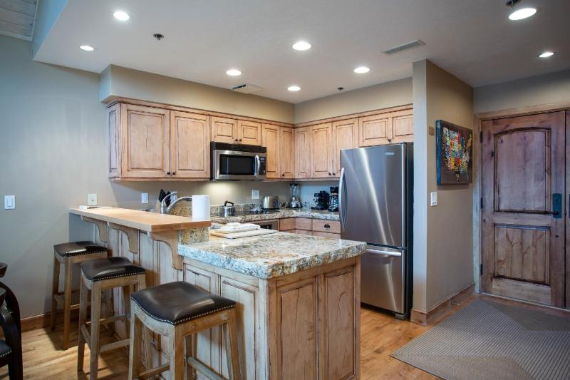 Royal Plaza at Deer Valley Resort - One Bedroom Condo #404 - image 11