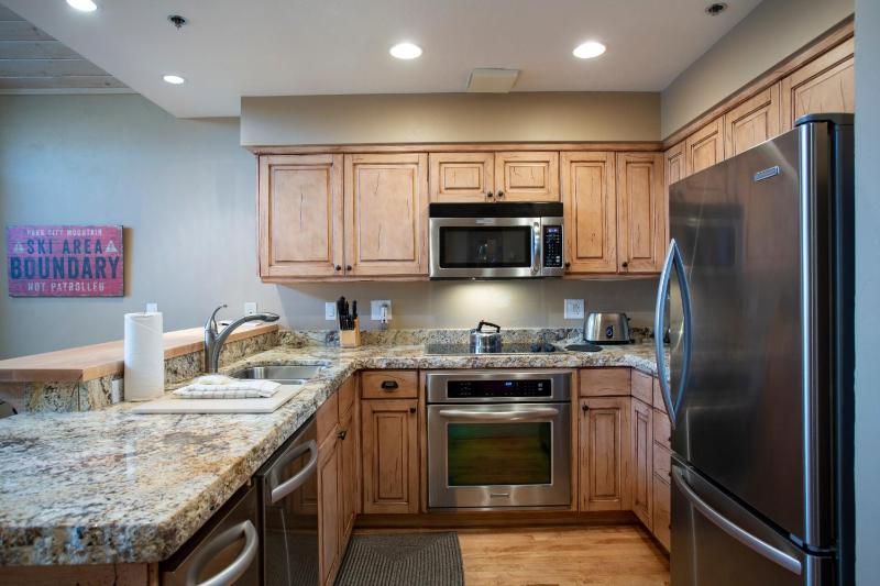 Royal Plaza at Deer Valley Resort - One Bedroom Condo #404 - image 4