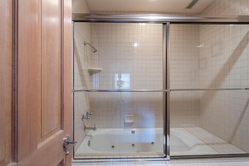 Royal Plaza at Deer Valley Resort - One Bedroom Condo #404 - image 12
